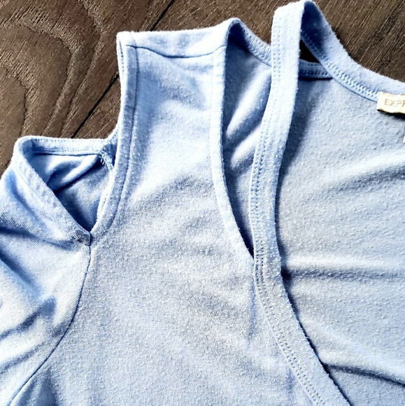 Top - Picture 2 of 4